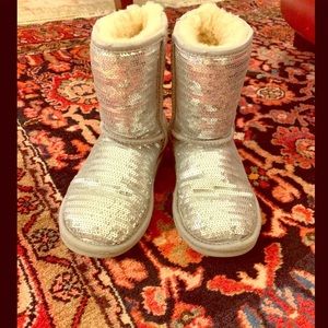 Uggs Silver Sequin Sz 1Y